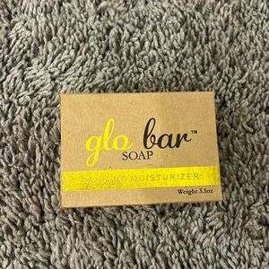 Glow bar soap tanning moisturizer